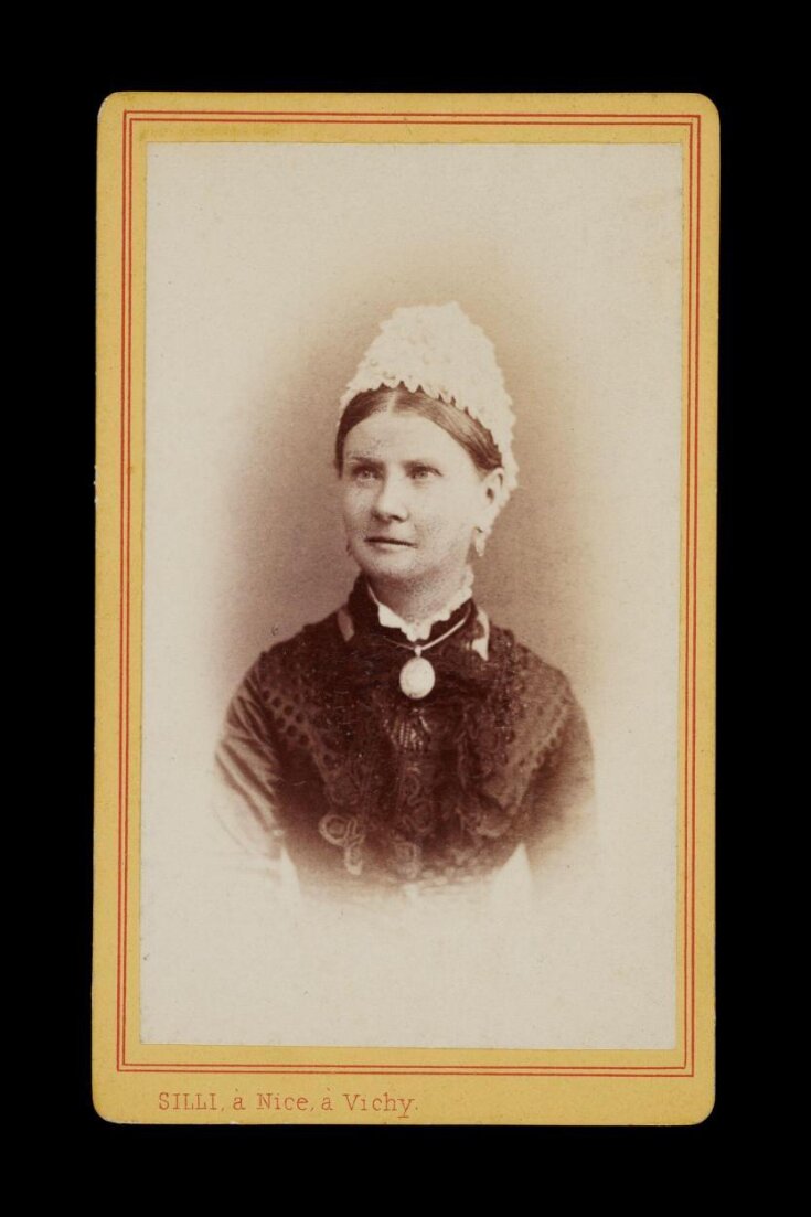 Dorothy Barry top image