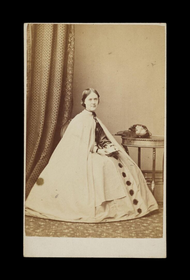 A portrait of 'Miss M. Reuton' image