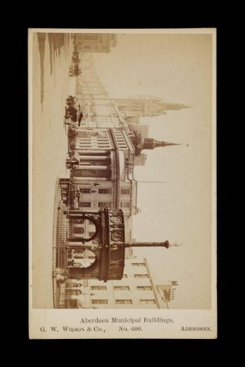 A photograph of 'Aberdeen Municipal Buildings.'