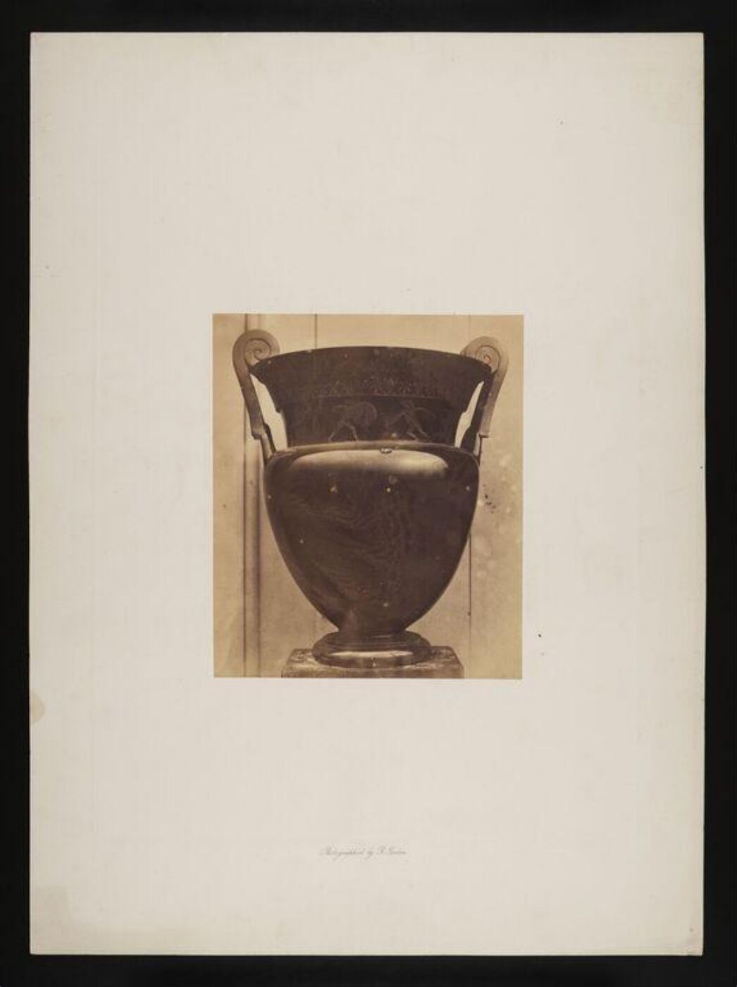 Fenton, Roger, An Urn