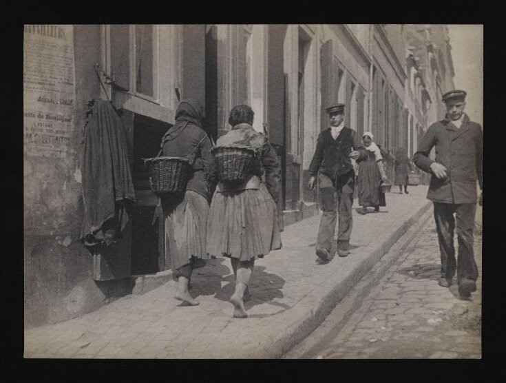Street Scene in Boulogne top image
