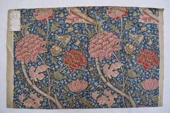 William Morris - The Cray Wallpaper