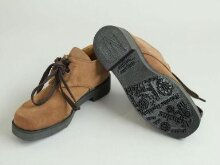 Pair of Shoes thumbnail 1