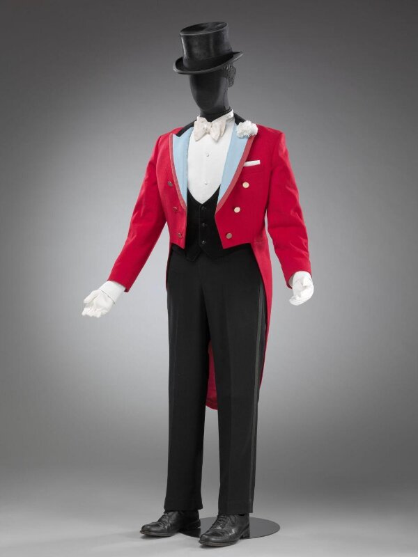 Ringmaster outfit worn by Norman Barrett MBE | Garofalo, Gino | V&A ...