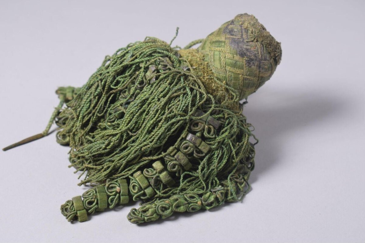 Tassel, 1600-1699