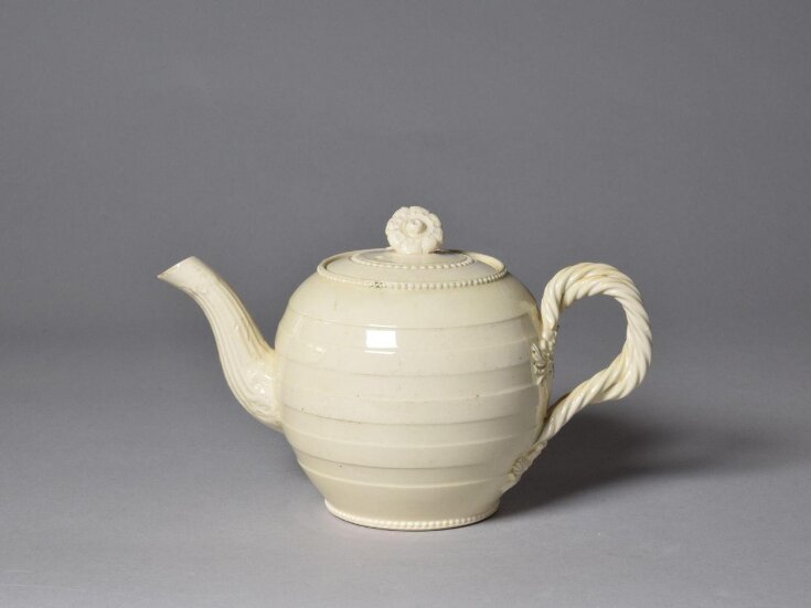 Teapot and cover top image
