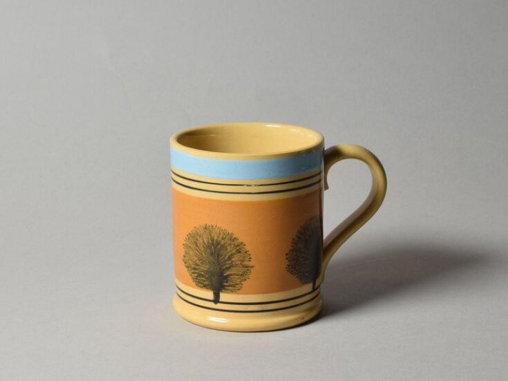 Mug top image