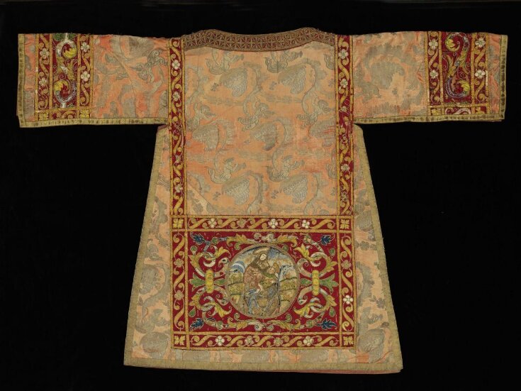 Dalmatic top image