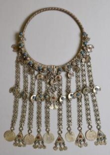 Necklace thumbnail 1