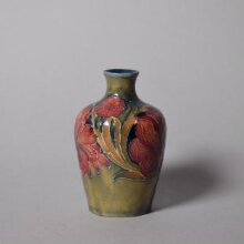 Vase thumbnail 1