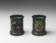 Pair of Vases thumbnail 1