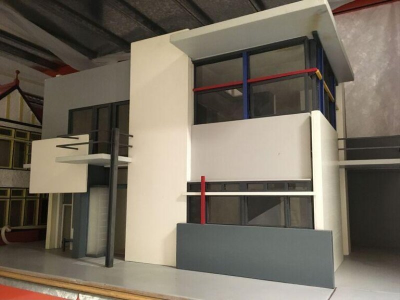 Rietveld Schröder House, 2002, England