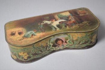 Morland Glove Box