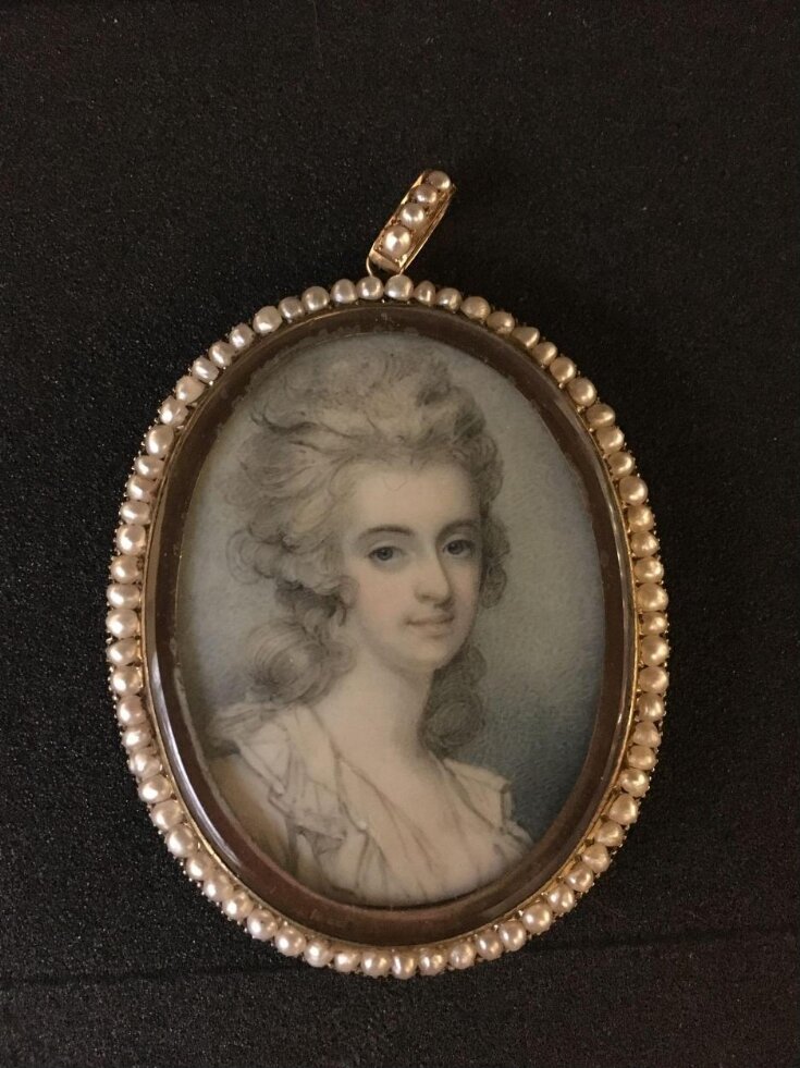 Portrait miniature of an unknown woman top image