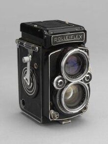 Rolleiflex camera and case owned by William Houston Rogers thumbnail 1