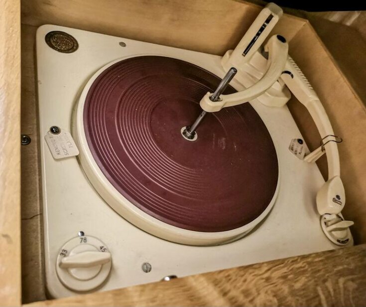 Record Player top image