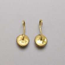 Earring thumbnail 1