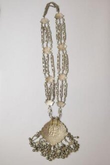 Necklace thumbnail 1