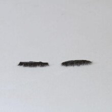 Pair of False Eyelashes thumbnail 1