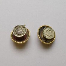 Earring thumbnail 1