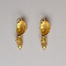 Earring thumbnail 1