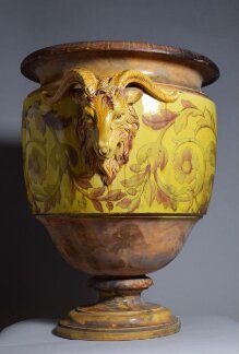 Vase thumbnail 1