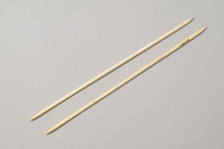 Pair of Knitting Needles top image