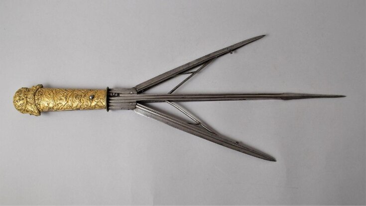 Triple Bladed Dagger top image