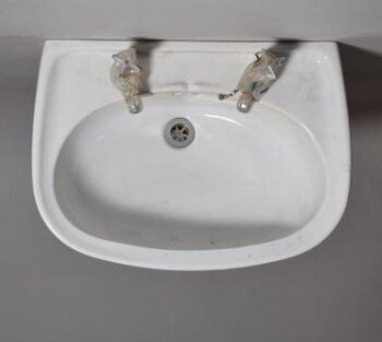 Sola wash basin