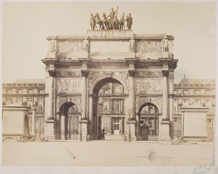 Unidentified arch, Paris top image