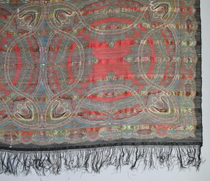 Shawl top image