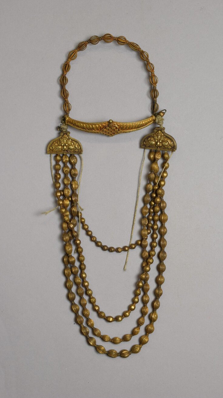 Necklet top image