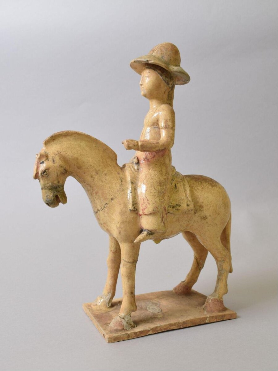 Figure, 618-906 · China
