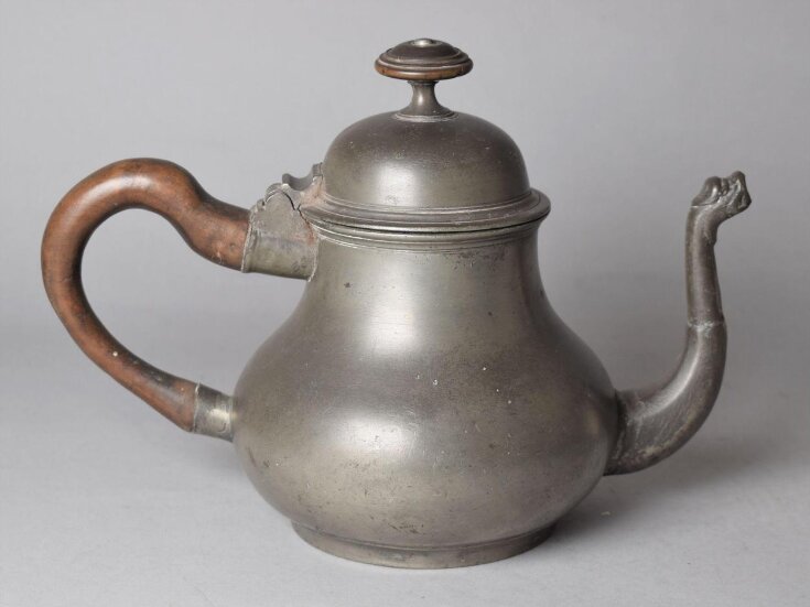 Teapot top image