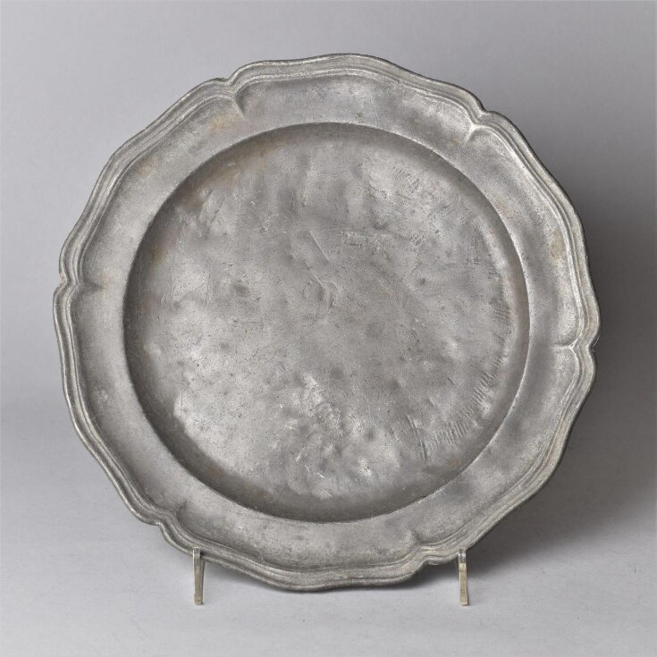 Plate V&A Explore The Collections