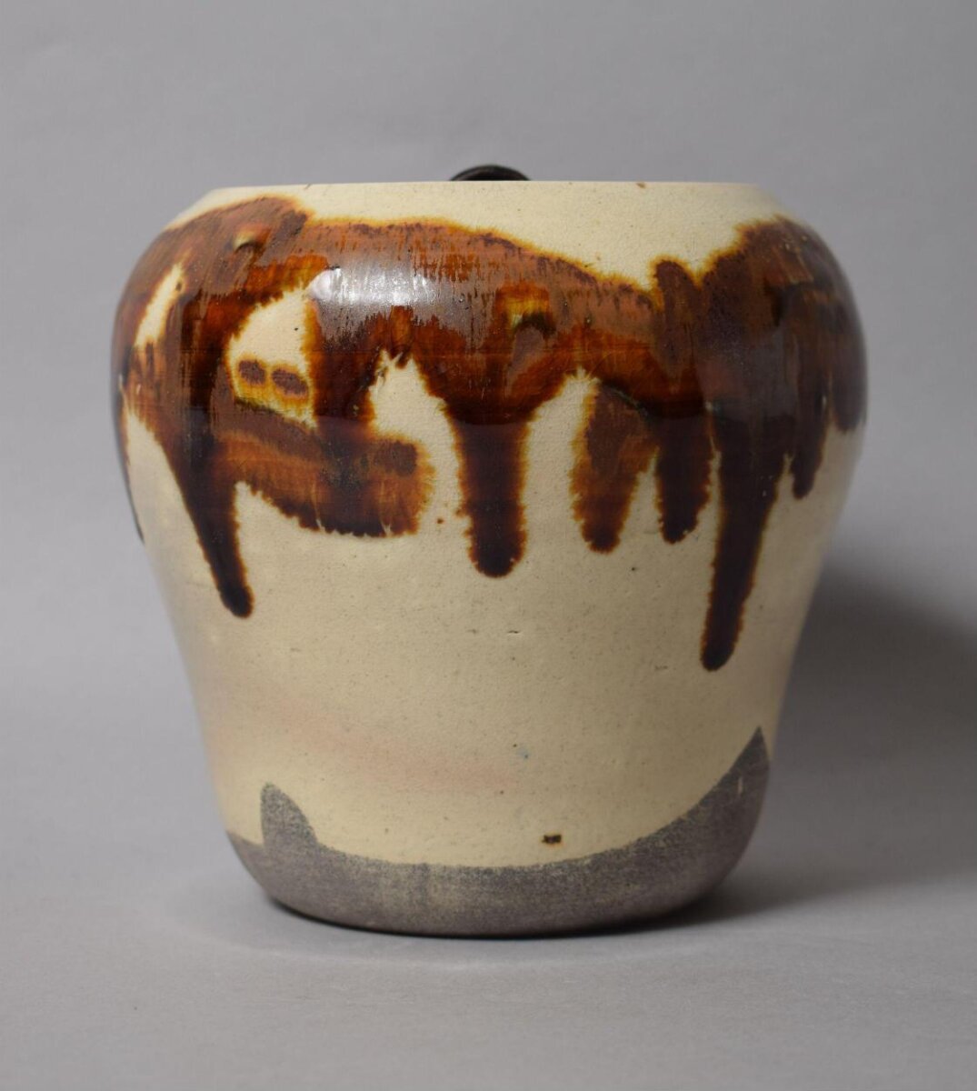 Jar, Japan