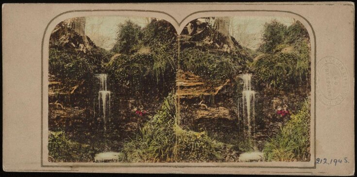 Stereoscopic photograph of a waterfall top image