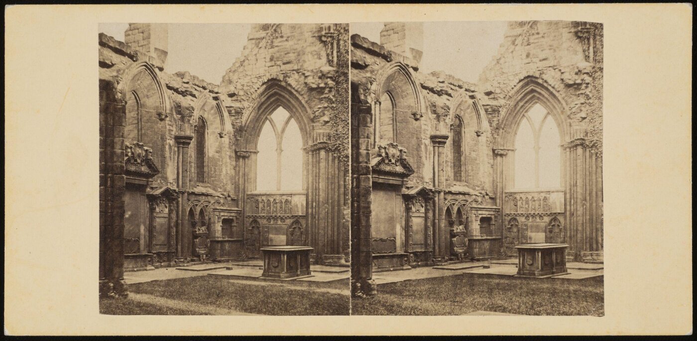 Unknown, Stereoscopic photograph depicting an interior view of Holyrood Chapel