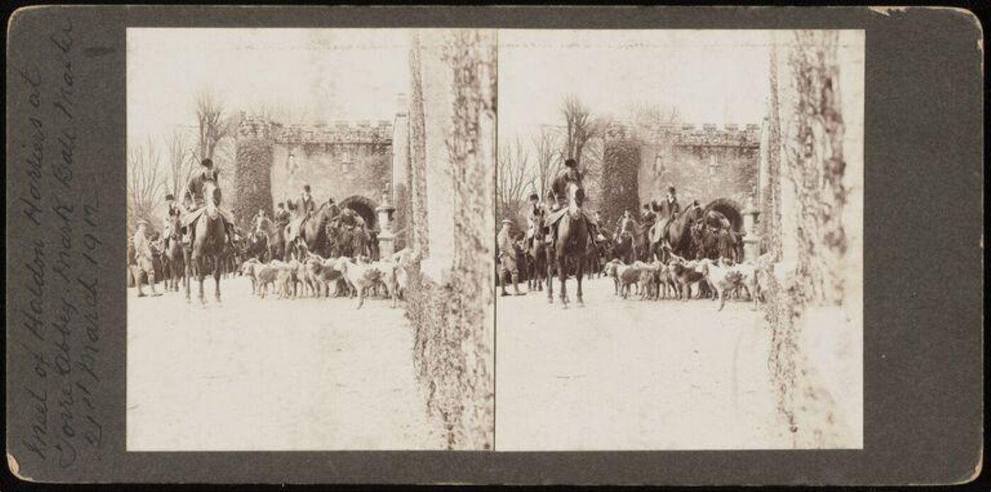 Unknown, A meet of Haldon Harriers at Torre Abbey