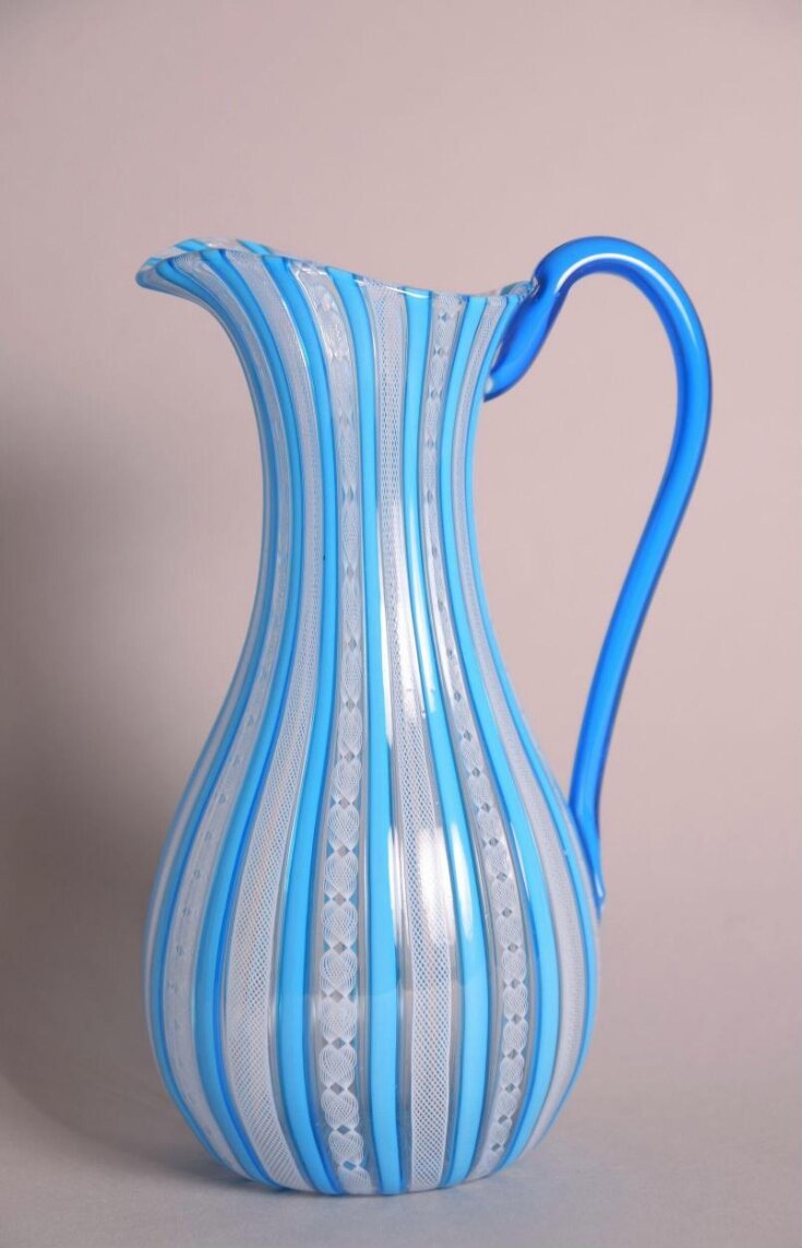 Jug top image