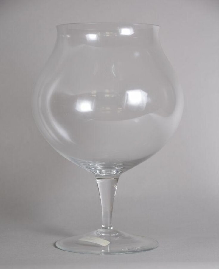 Giant Snifter top image