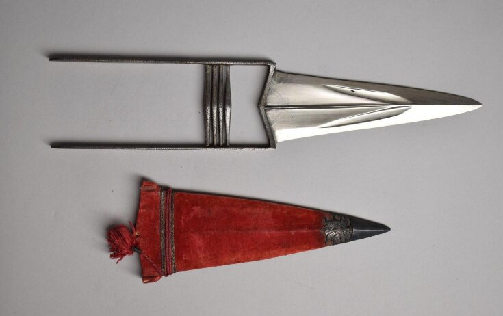 Punch Dagger and Sheath top image