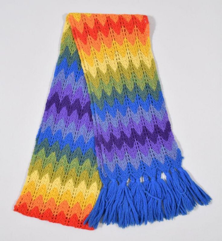 Scarf top image