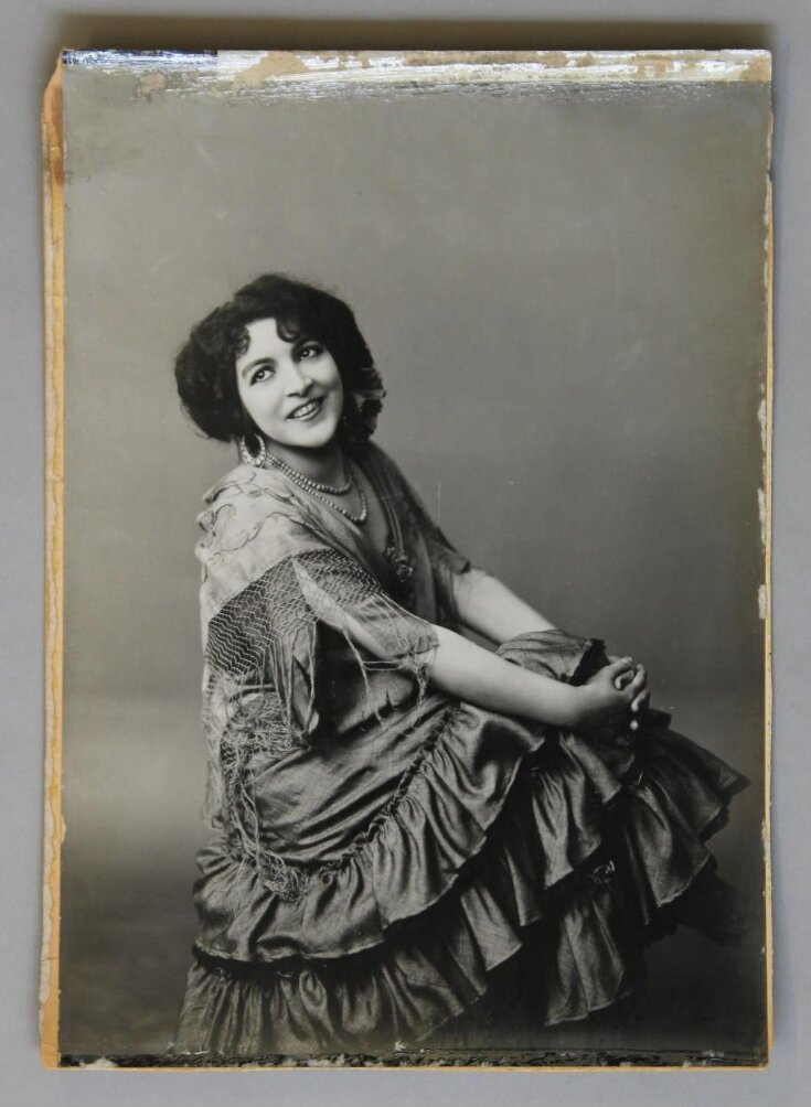 Maria La Bella in 'Carmen' image