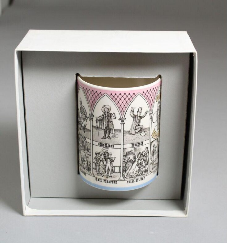 Commemorative Gilbert & Sullivan opera mug top image