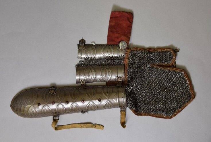 Vambrace top image