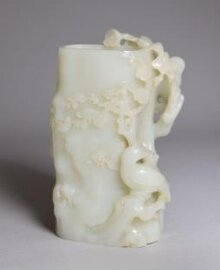 Vase thumbnail 1