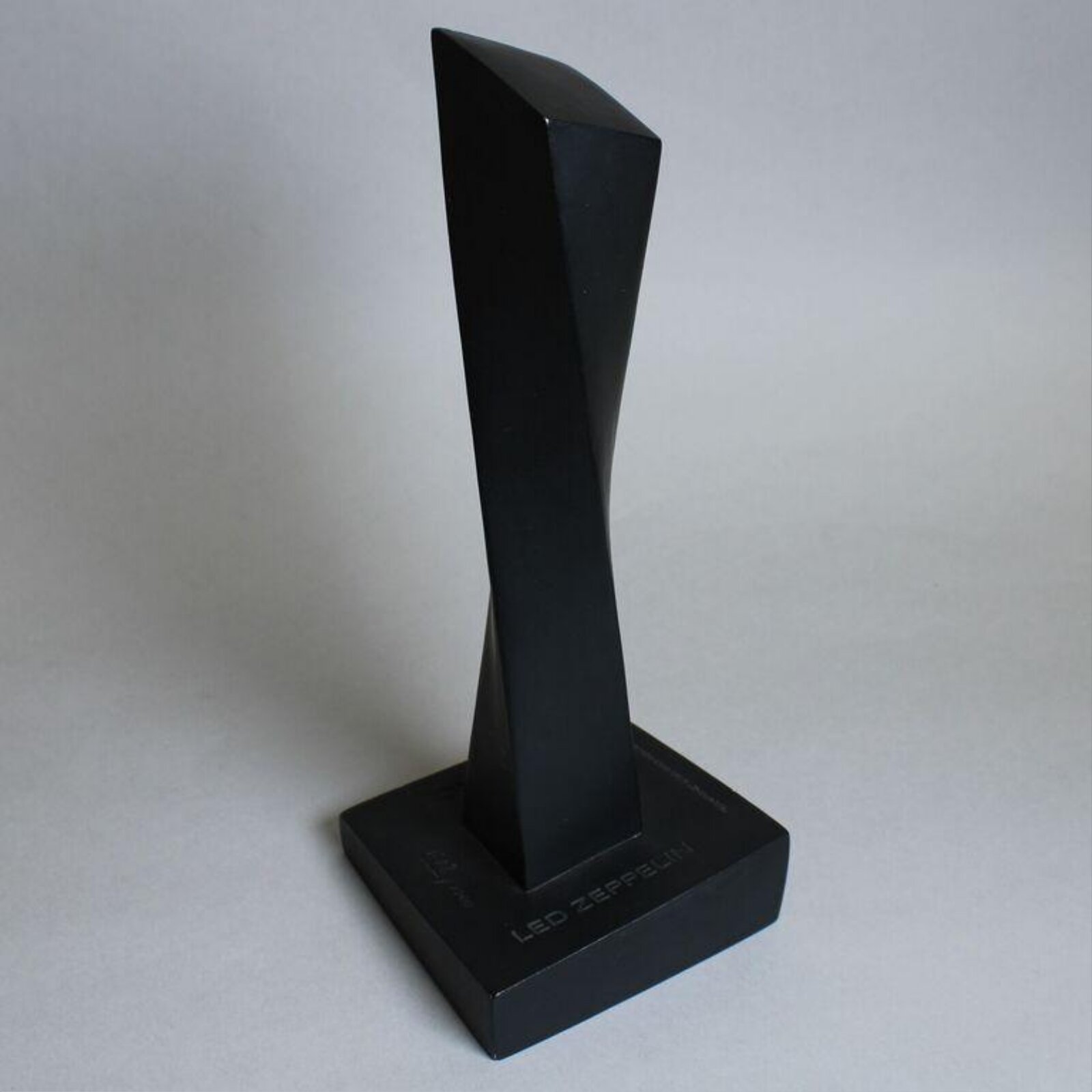 Statuette, Swan Song Inc., 1976