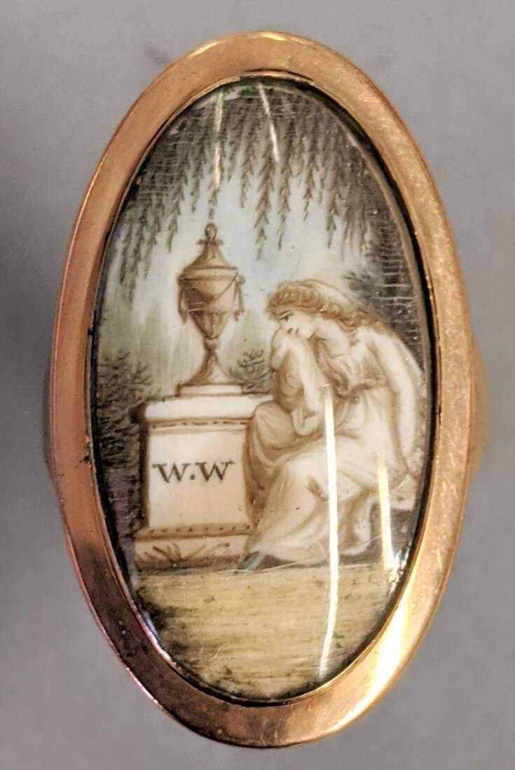 Mourning Ring top image