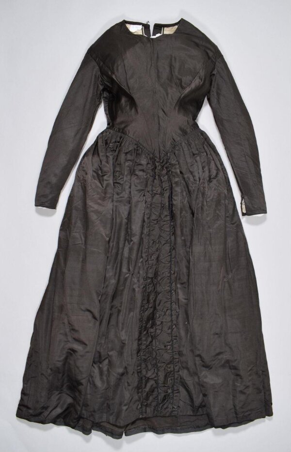 Mourning Dress | V&A Explore The Collections